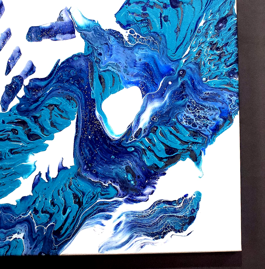 Unlisted Artopyandra blue and white vertical acrylic pour study